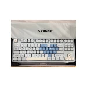 New in Box YUNZII B87 Wireless Mechanical Keyboard with Wrist rest